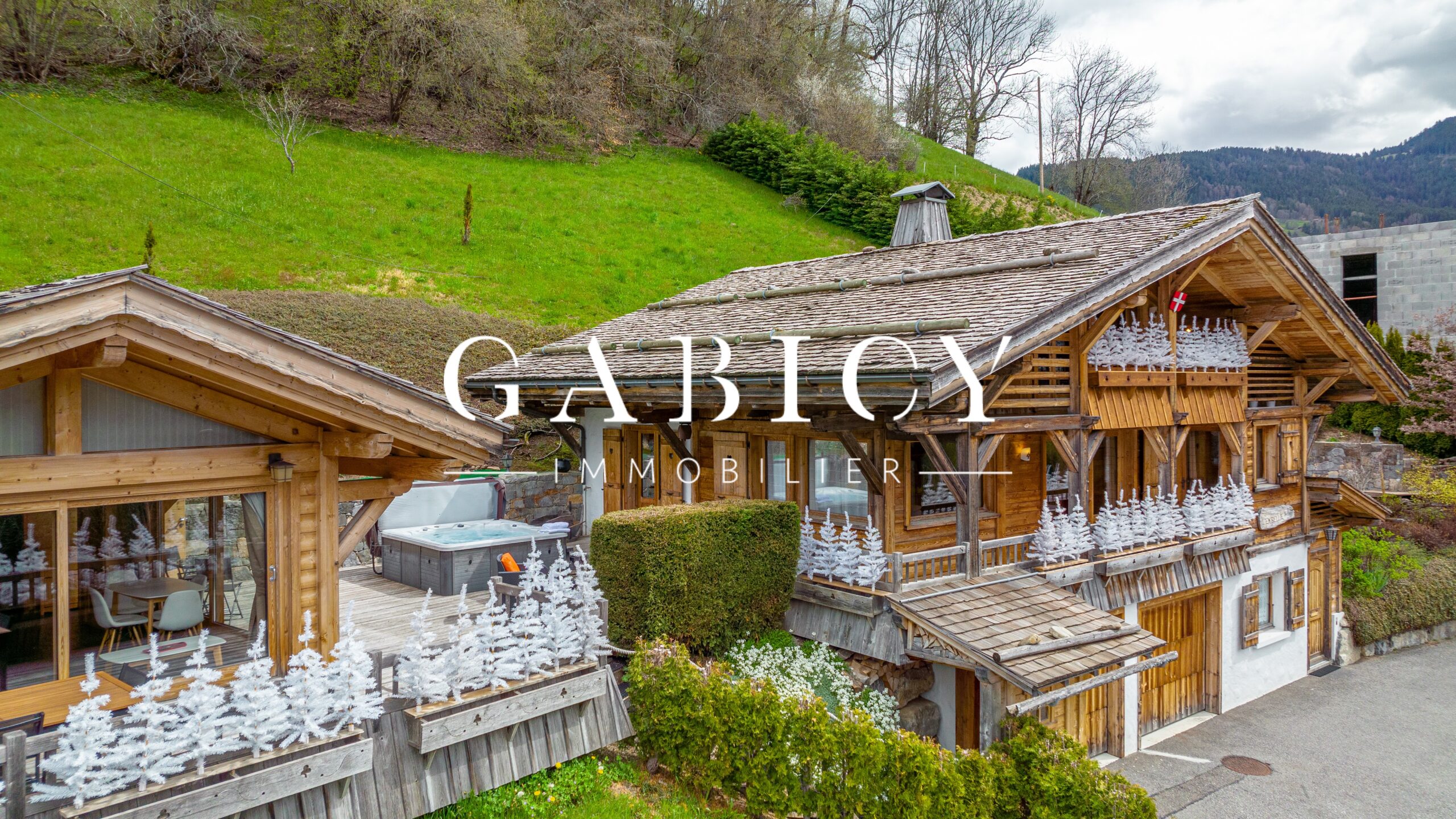 2 CHALETS - AMBIANCE COSY - SAINT-JEAN-DE-SIXT (74)